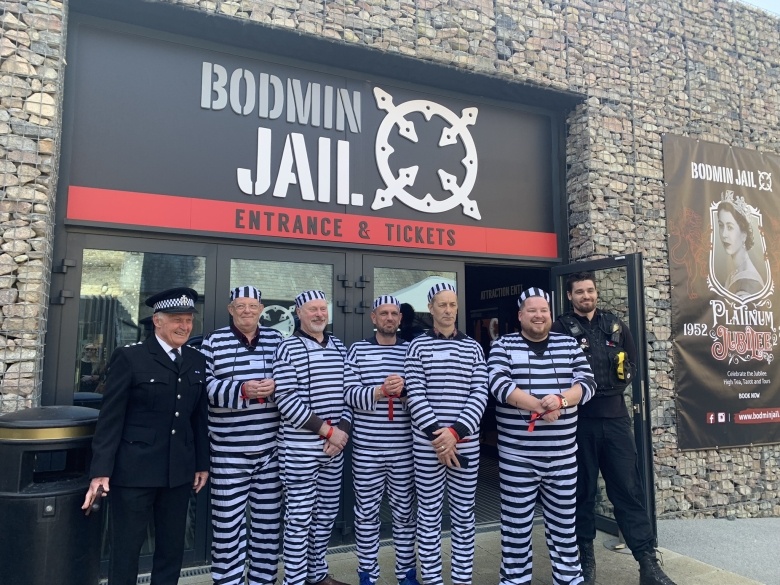 Prisoners at Bodmin Jail with police escort