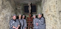 Prisoners in the torture chamber thumbnail