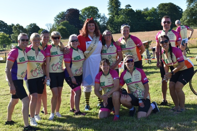 Birds on Bikes with Betty Stogs