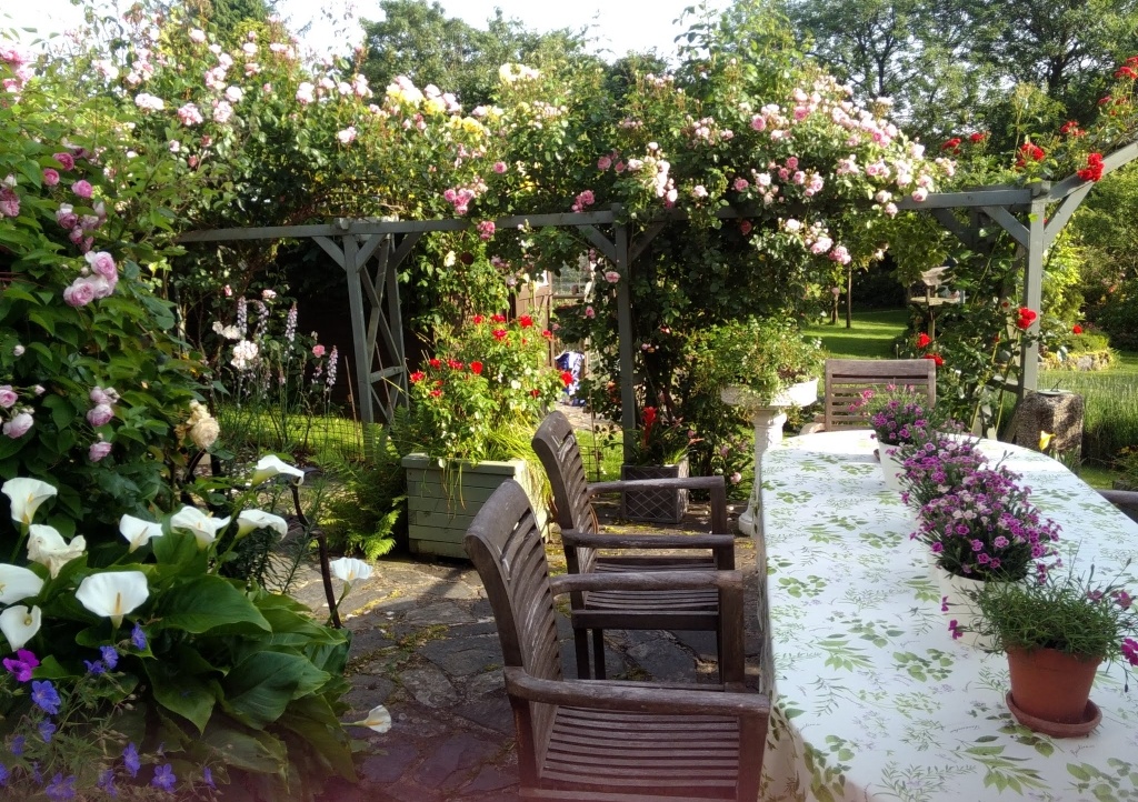 Dye Cottage garden