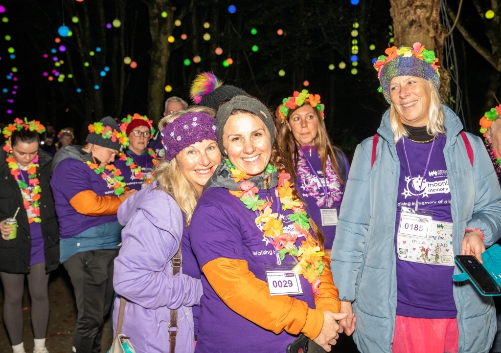Participants at Moonlight Memory Walk