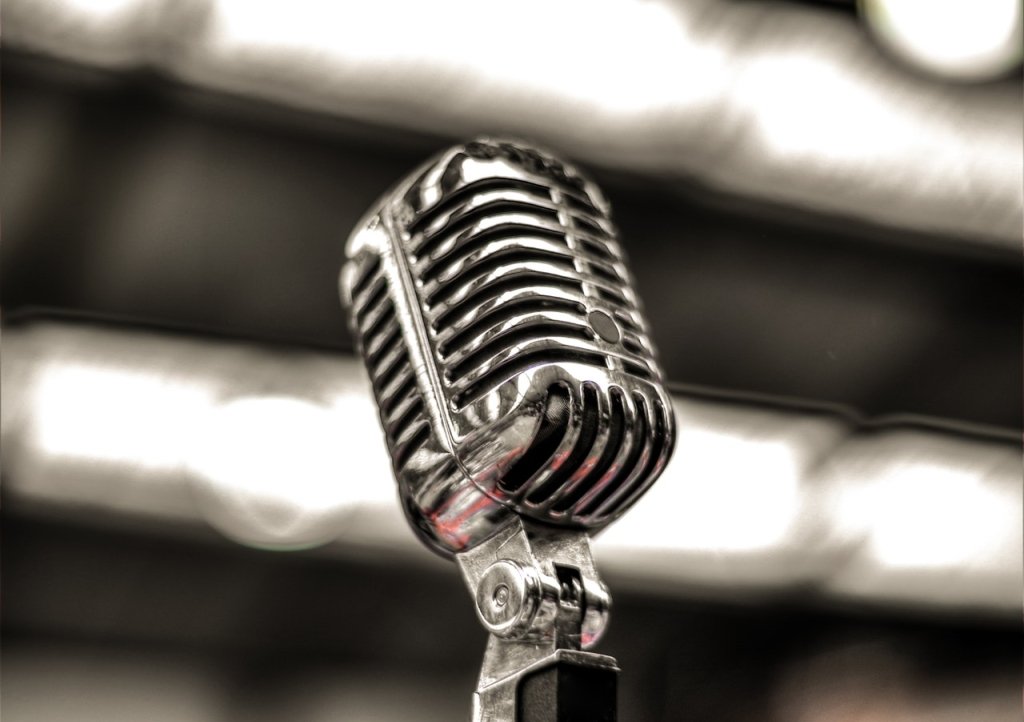 Microphone