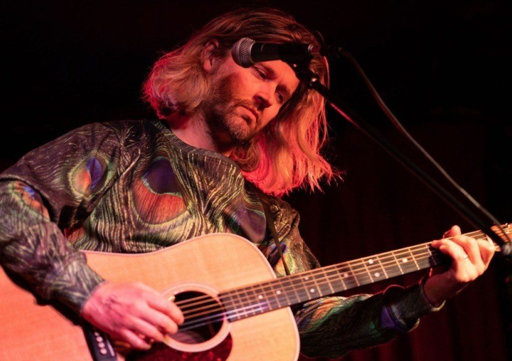 Blake Sonnet has penned and recorded a track, inspired by Nicola running the London Marathon