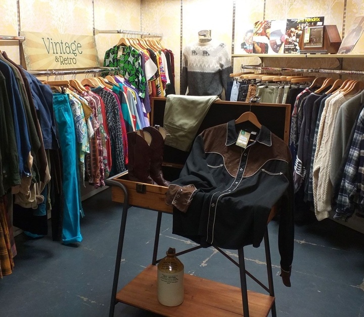 Brixham-shop-vintage