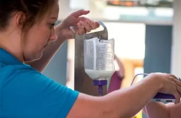 CHSW nurse tube feeding child